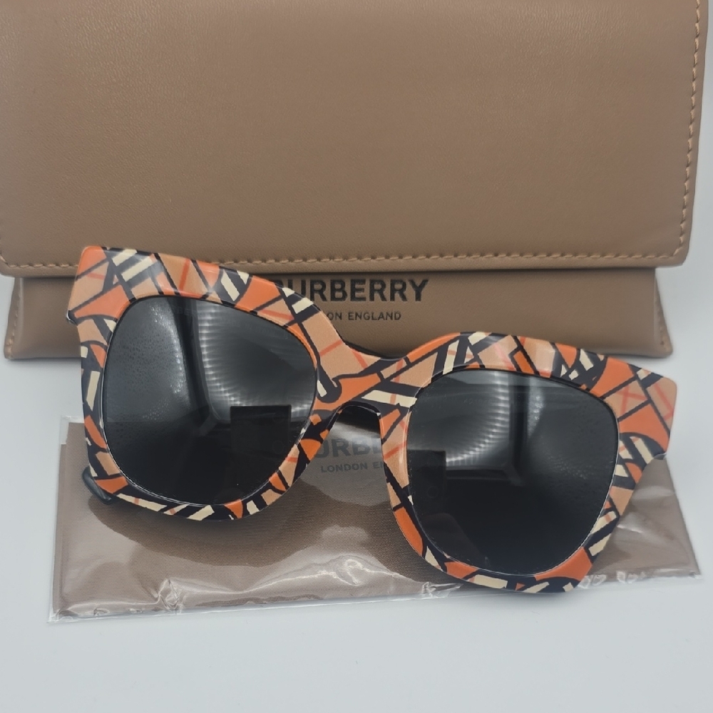 Burberry TB Monogram Pattern Oversized Women's Su… - image 2